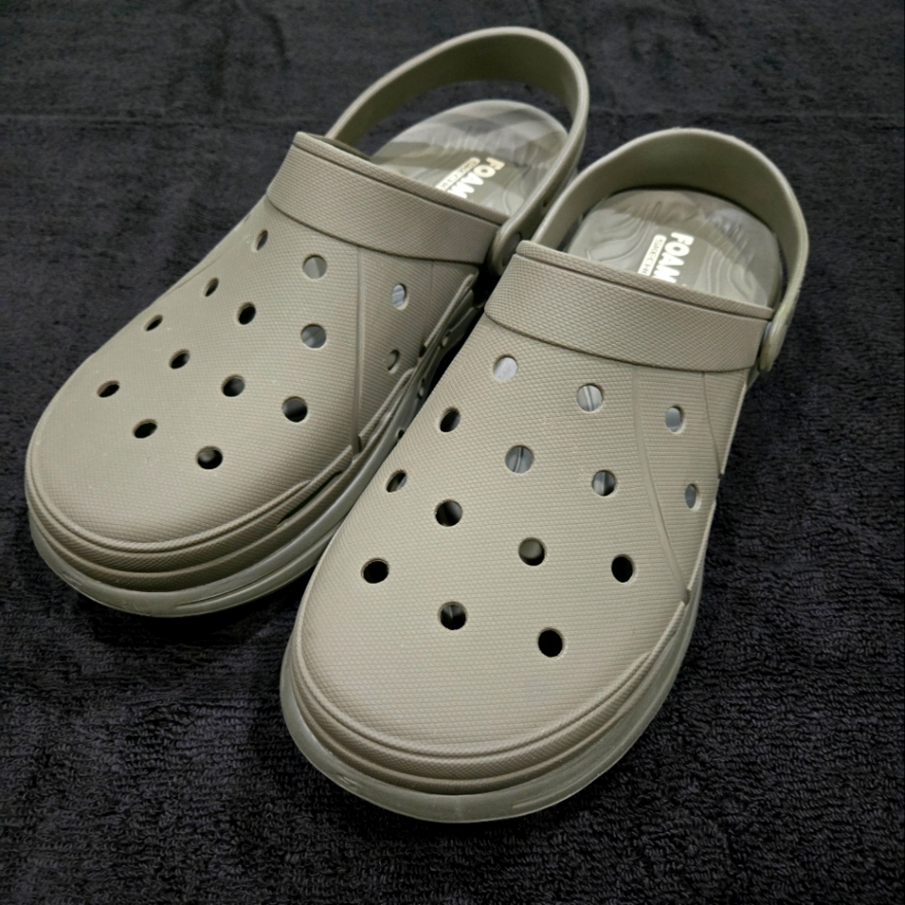 Skechers Gray Green Color Foamies Clogs